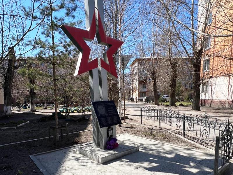 Накануне Дня Победы в Советском округе отреставрировано 4 мемориальных объекта.