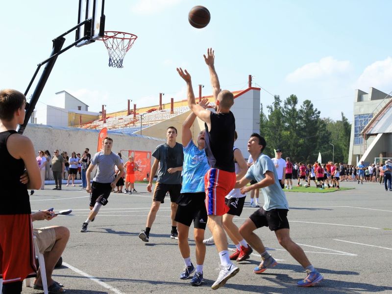 В Омске стартует прием заявок на фестиваль стритбола и уличной культуры.