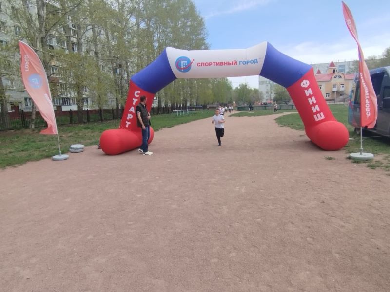 На территории Ленинского округа состоялся IX городской легкоатлетический пробег «Неделя бега – Эстафета памяти».