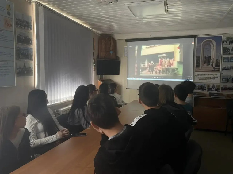 Старшеклассникам рассказали о чернобыльской аварии.