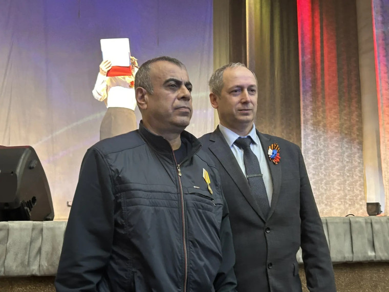 В Ленинском округе вручили памятные медали ликвидаторам аварии.